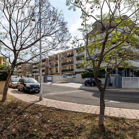 Casa Andrea A 1,5 Km Dal Mare! Lägenhet Quartu SantʼElena Exteriör bild