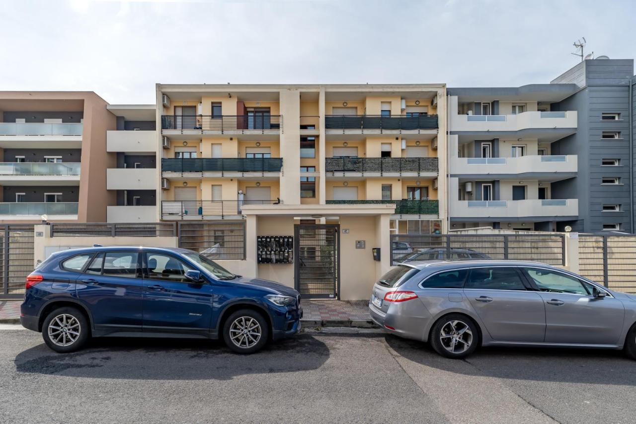 Casa Andrea A 1,5 Km Dal Mare! Lägenhet Quartu SantʼElena Exteriör bild